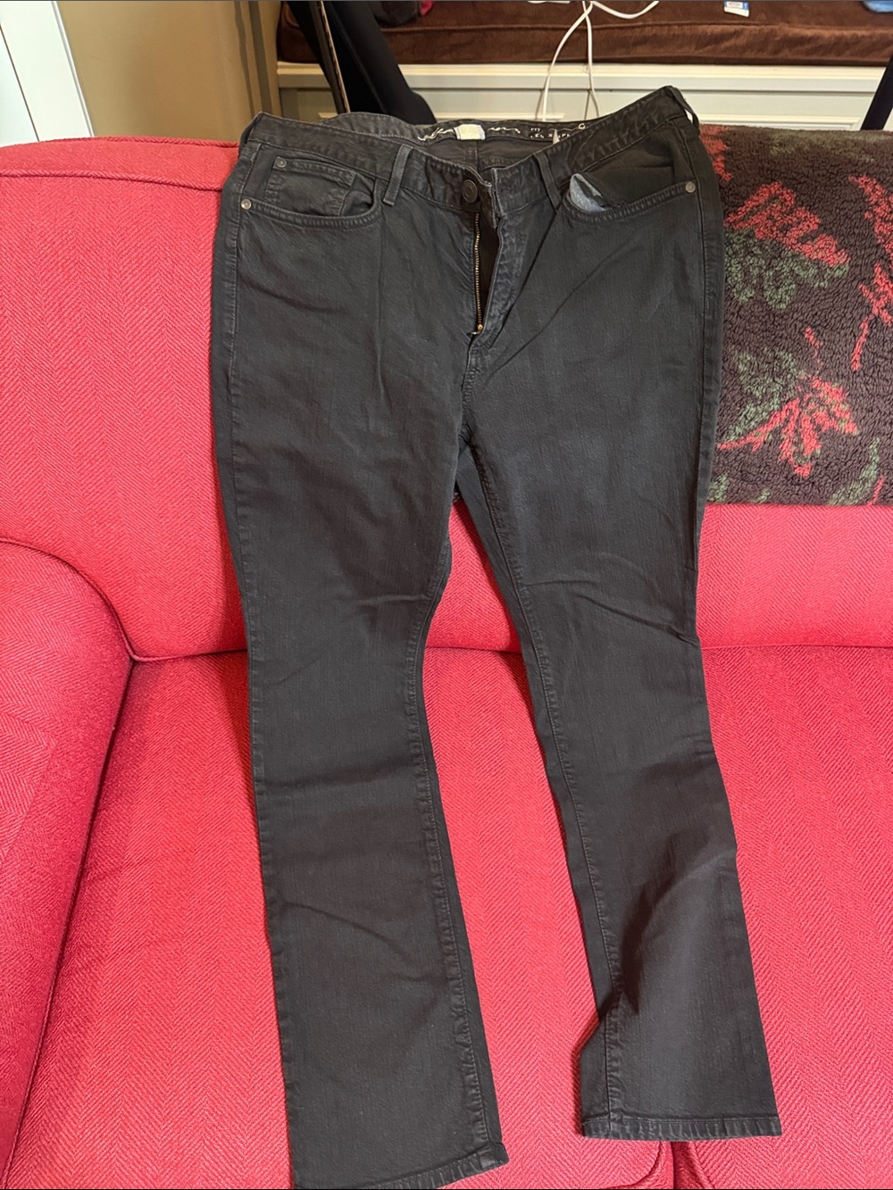 Eddie Bauer Women's Black Slim Straight Jeans